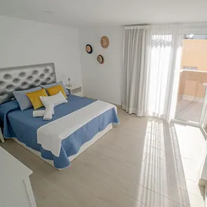 precioso-tico-con-vistas-al-mar-corralejo.in-canary-islands.com/